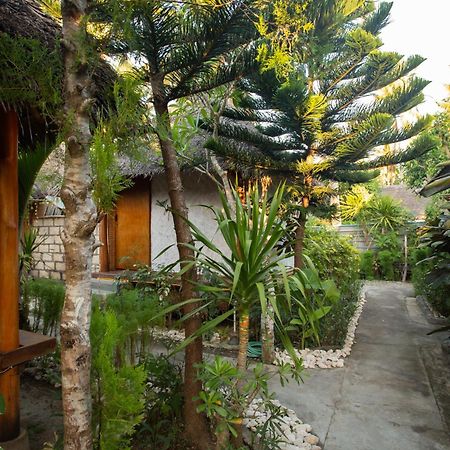 Fullmoon Bungalows Toyapakeh Exterior foto
