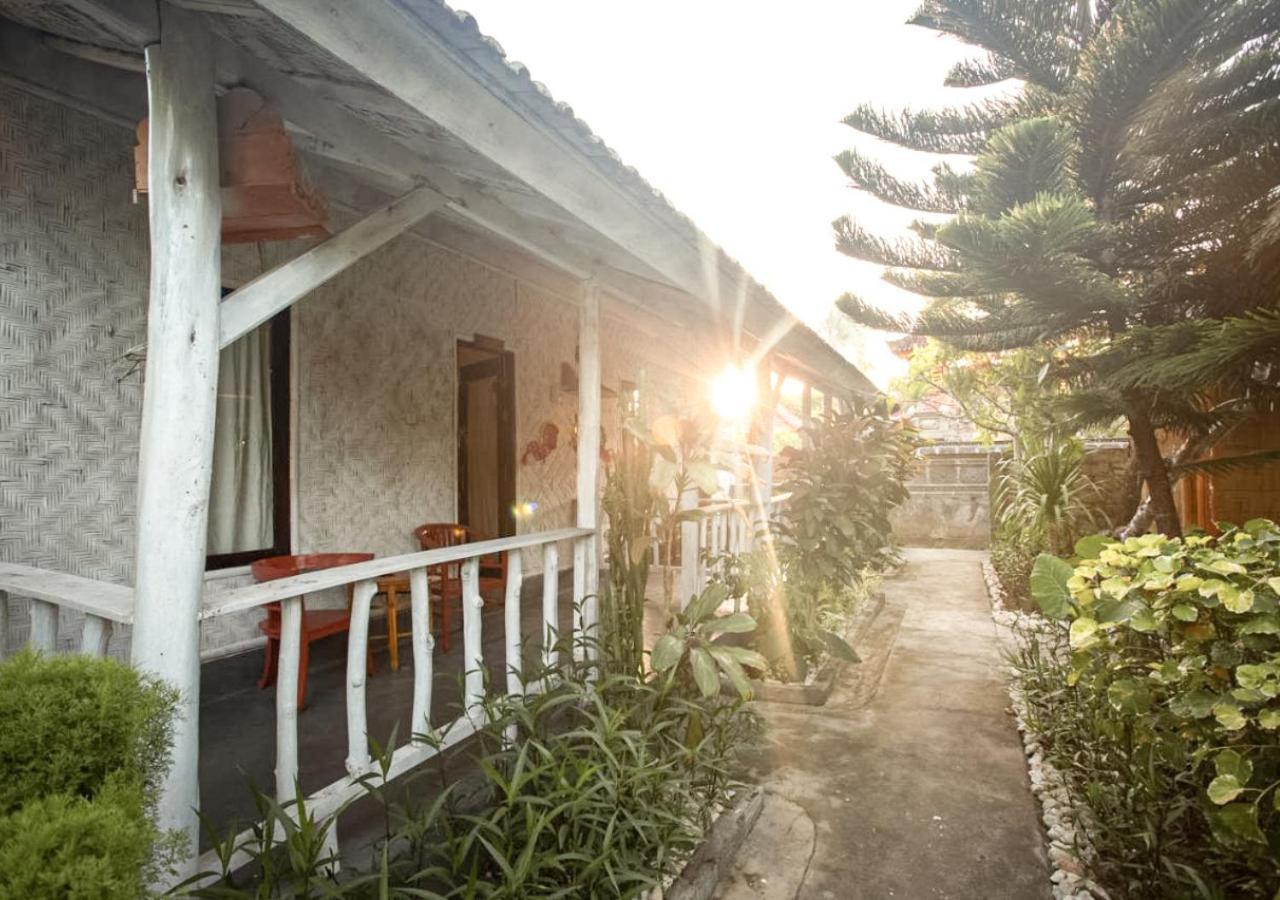 Fullmoon Bungalows Toyapakeh Exterior foto