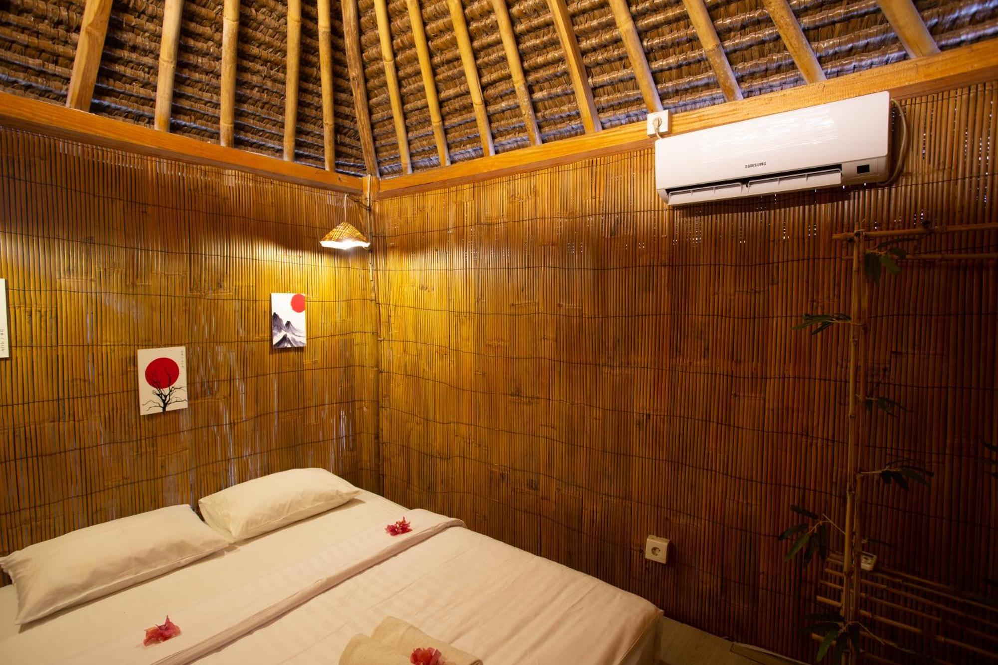 Fullmoon Bungalows Toyapakeh Exterior foto