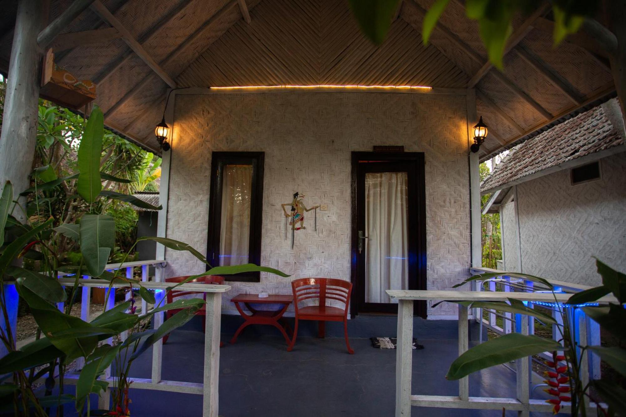 Fullmoon Bungalows Toyapakeh Exterior foto